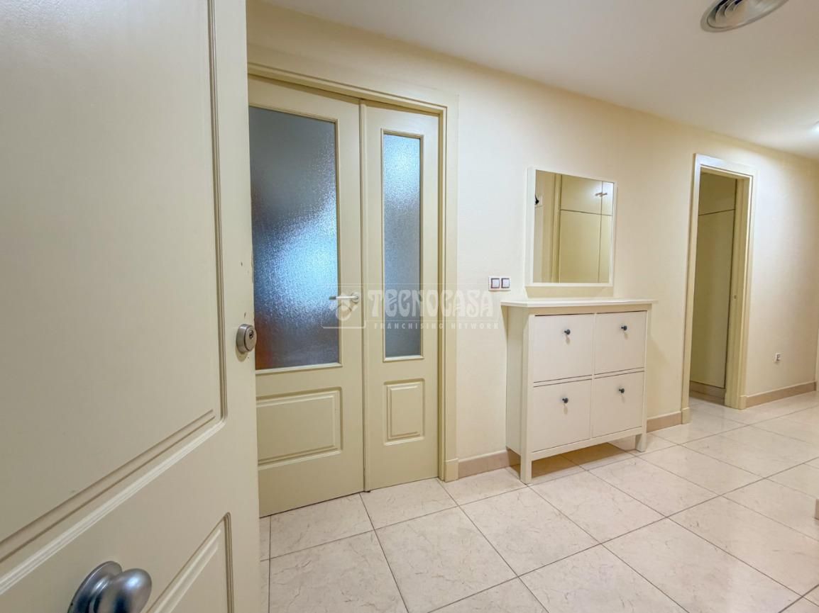 Flat for sale in Rota  with Air Conditioner, Terrace and Storage room