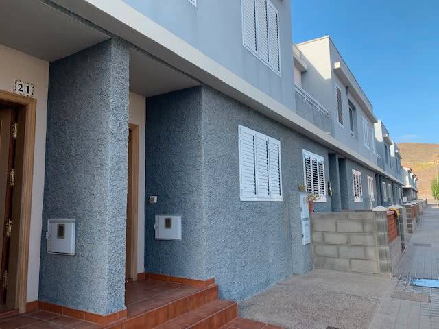 Casa adosada en Venta en C/ Juan León Martín - Urb. Hoya del Viejo - en La Aldea de San Nicolás