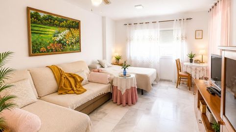 Photo 3 of Flat for sale in Lasso de la Vega, Parque Ayala - Jardín de la Abadía - Huelín, Málaga Capital