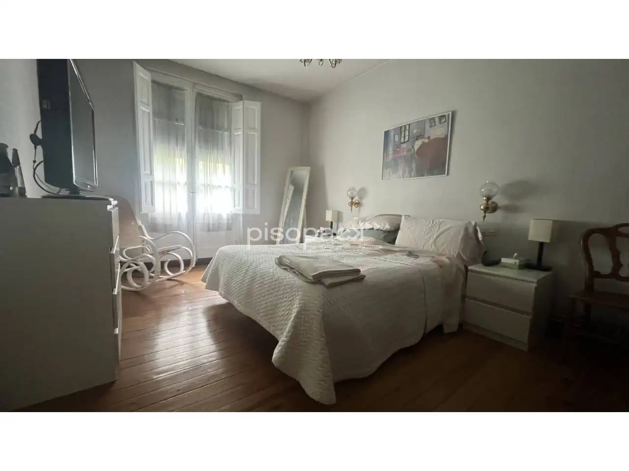 Schlafzimmer von Wohnung zum Verkauf in  Pamplona / Iruña mit Heizung, Parkett und Balkon
