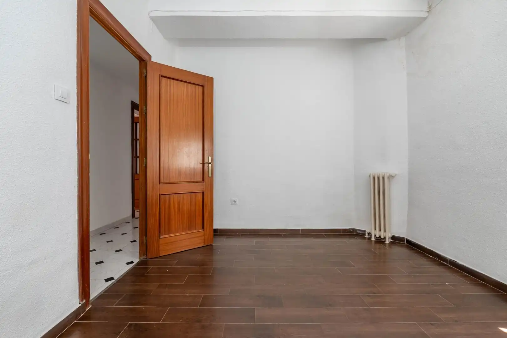 Flat for sale in Granada  with Heating and Terrace