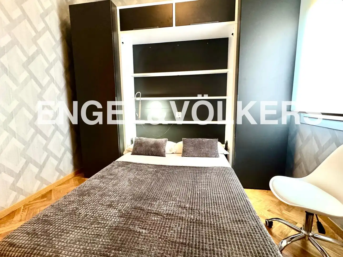 Schlafzimmer von Wohnung zur Miete in Madrid mit Klimaanlage, Heizung und Parkett