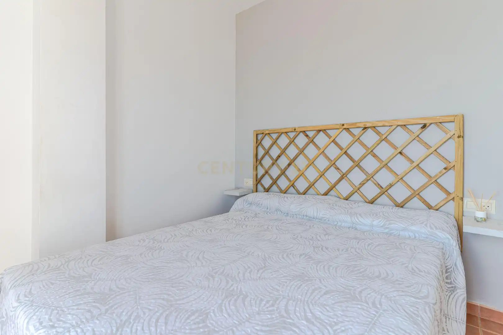Dormitori de Apartament en venda en Sorvilán amb Balcó
