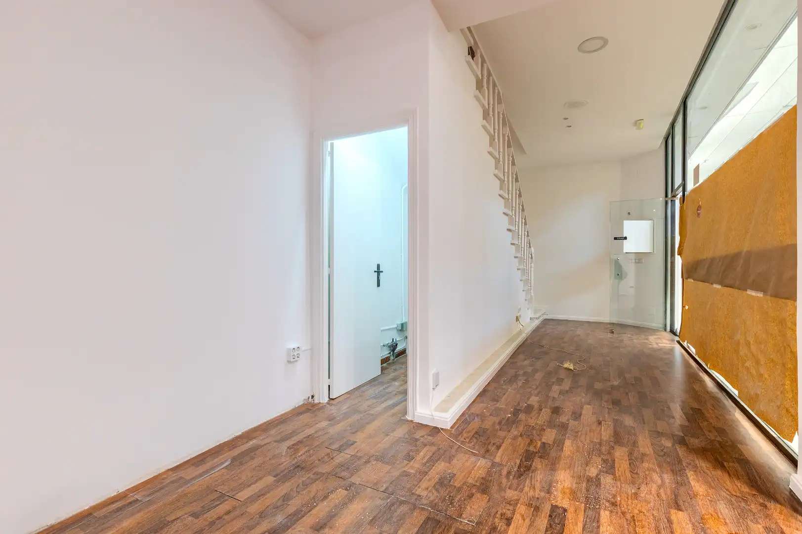 Commercial properties for sale in Fuenlabrada  with Air Conditioner, Parquet flooring and Alarm