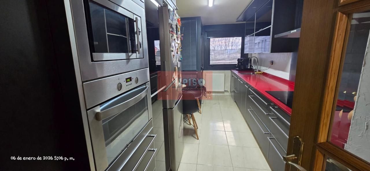 Kitchen of Flat for sale in Ourense Capital   with Heating
