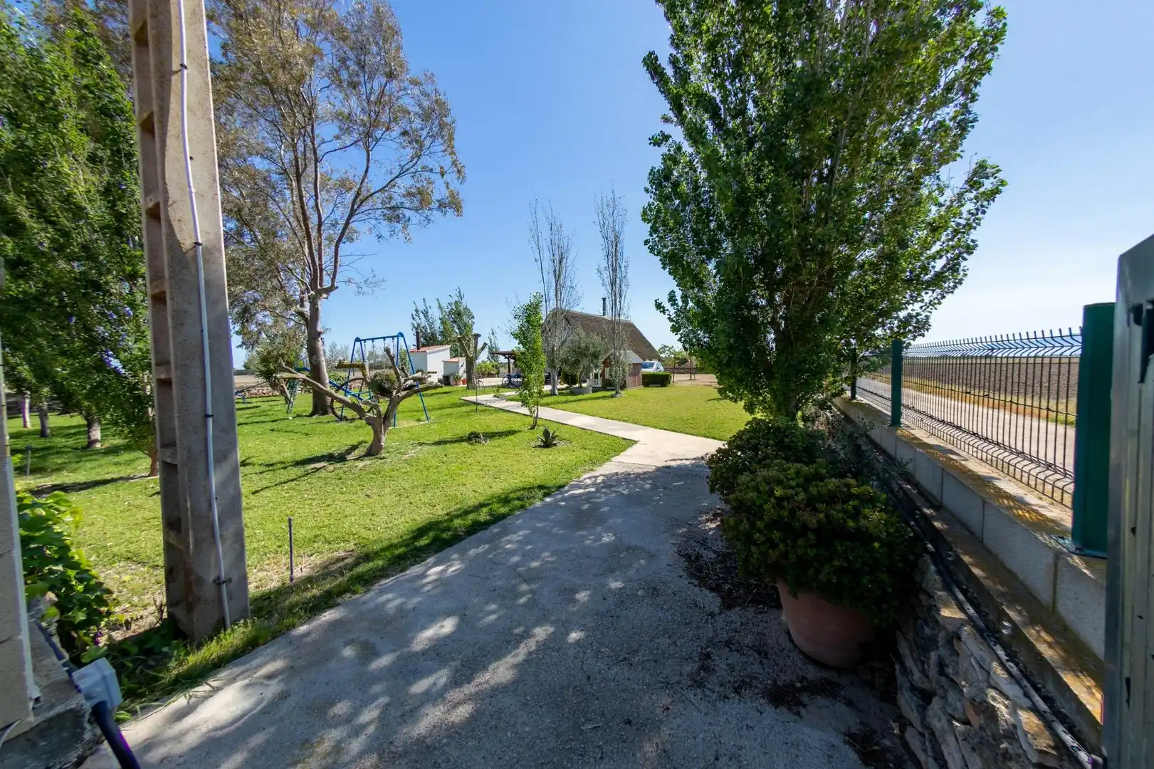 Vista exterior de Finca rústica en venda en Sant Jaume d'Enveja amb Terrassa