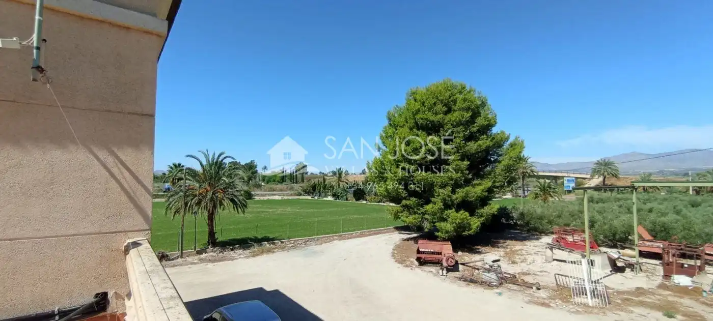 Casa o chalet en venta en Crevillent con Aire acondicionado, Calefacción y Jardín privado