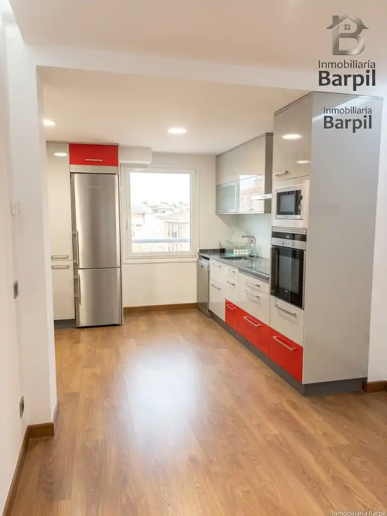 Cocina de Piso de alquiler en Centro Urbano