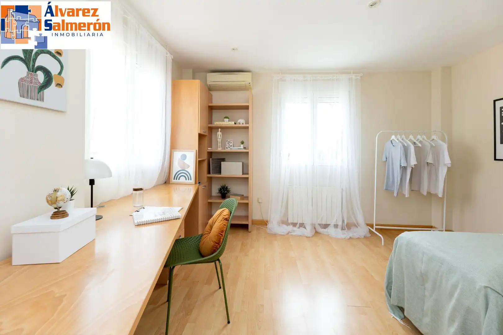 Bedroom of Houses for sale in Granada  with Air Conditioner, Private garden and Terrace