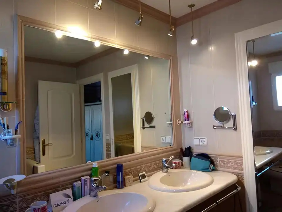 Bathroom of Buildings for sale in Guardamar de la Safor