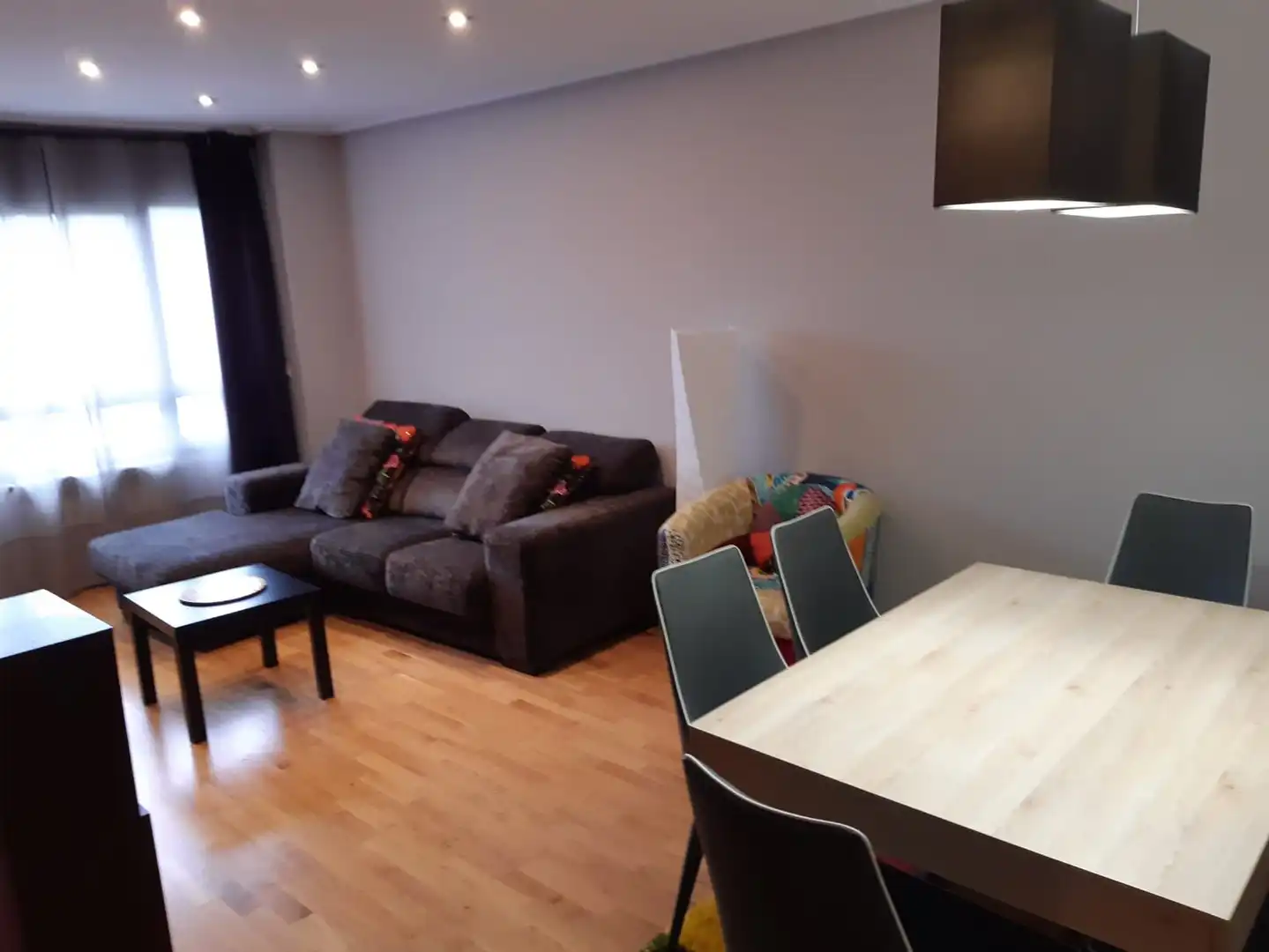 Wohnzimmer von Wohnung zur Miete in Santander