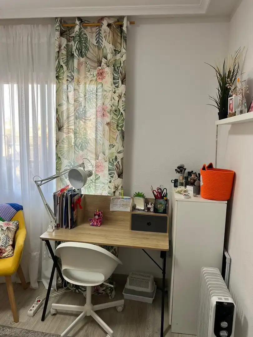 Habitación de Apartamento en venta en Torrevieja con Jardín privado, Terraza y Amueblado
