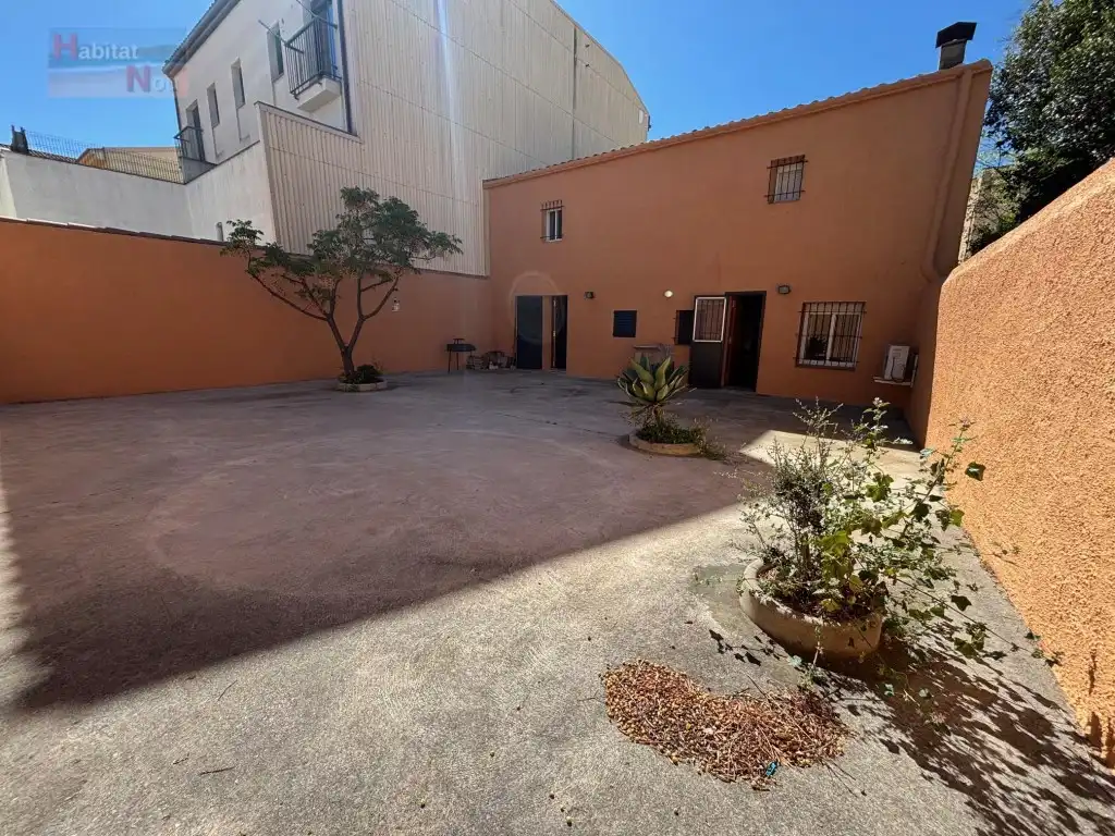 Vista exterior de Casa o chalet en venta en Sant Jaume dels Domenys con Aire acondicionado, Horno y Lavadora