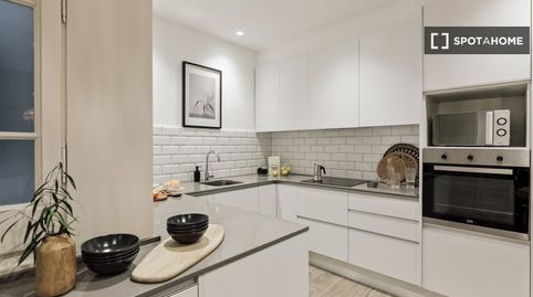 Foto 2 de Habitació a Barri de les Corts, Barcelona Capital