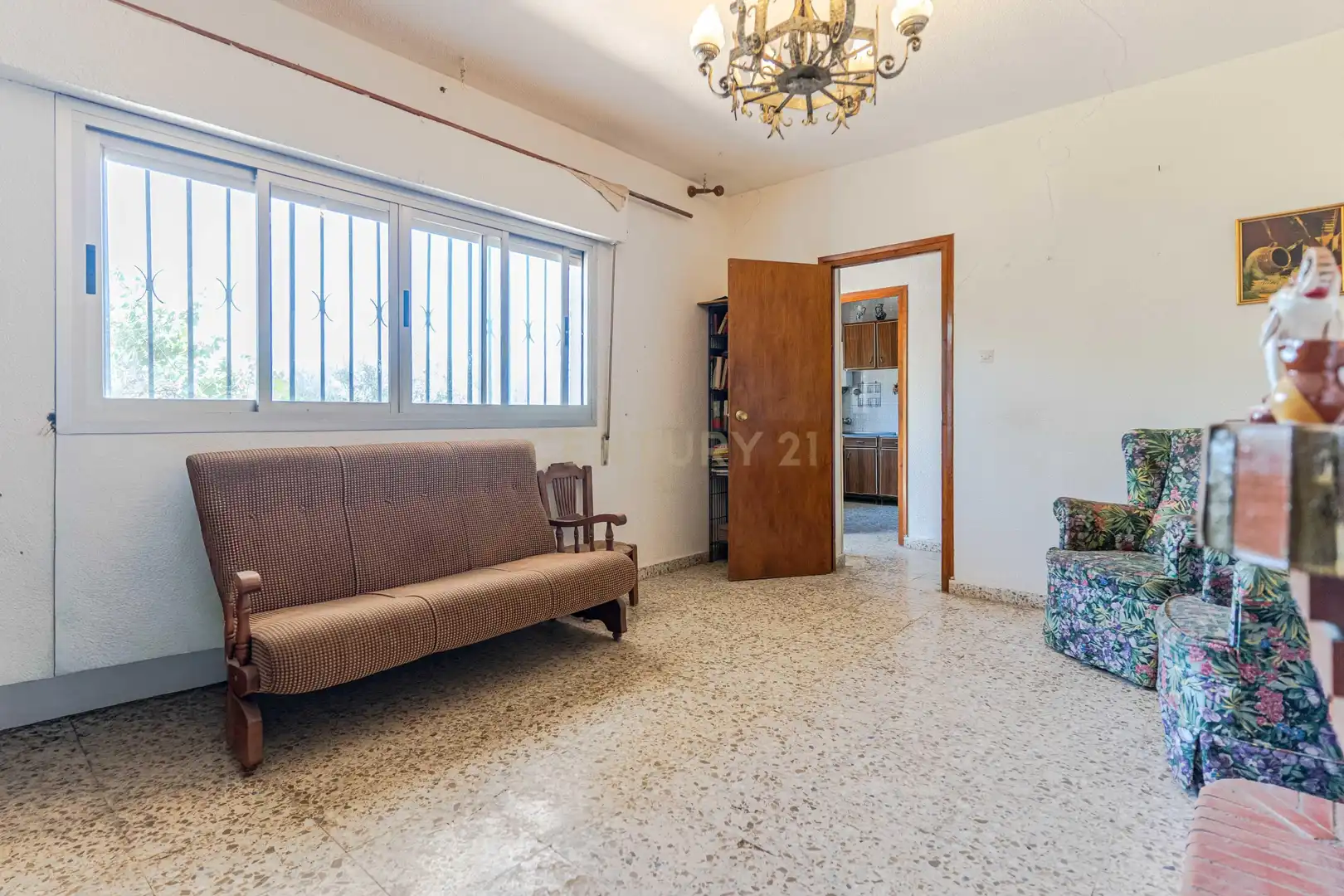 Sala de estar de Finca rústica en venta en Carataunas con Jardín privado, Trastero y Piscina
