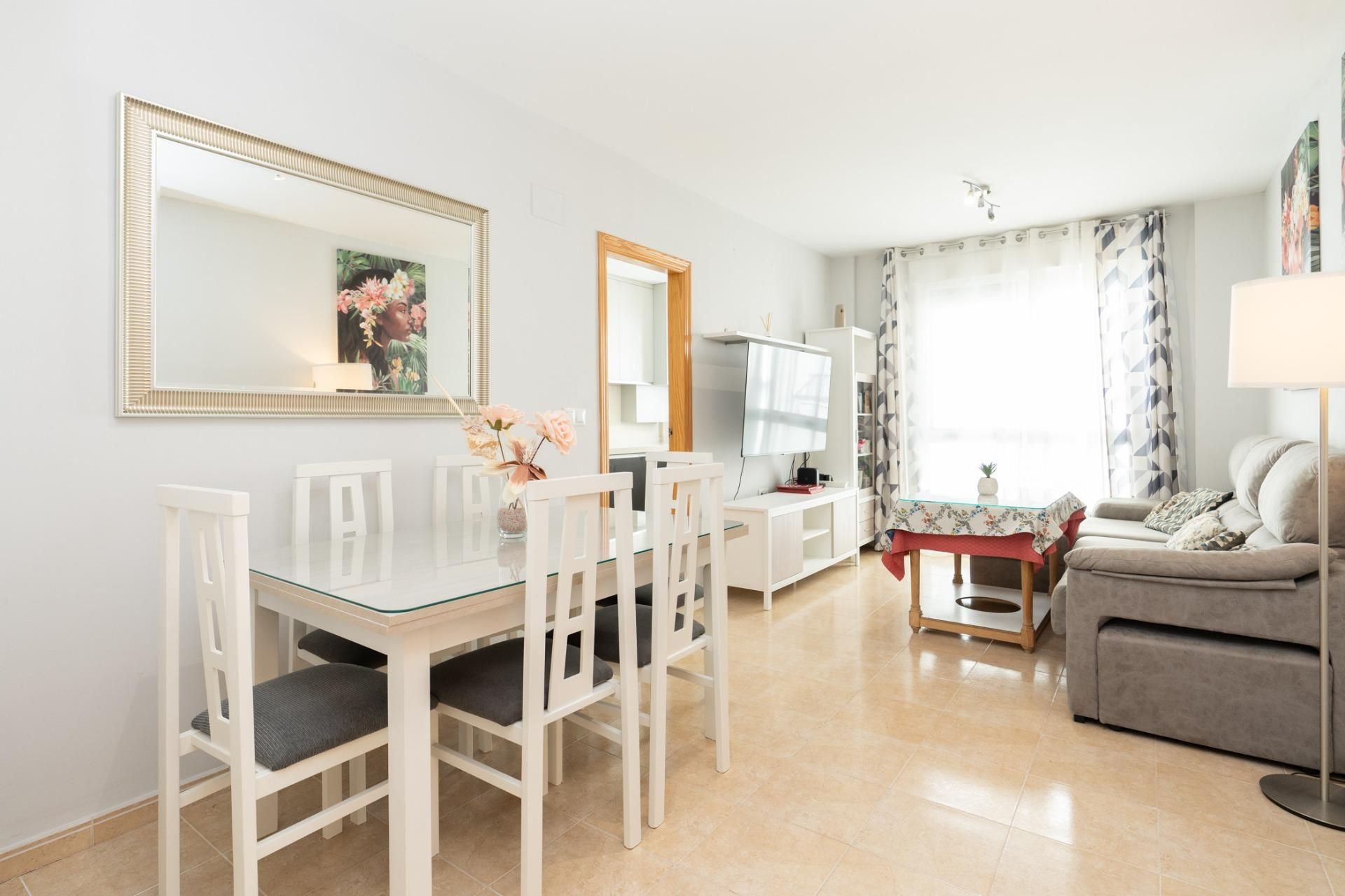 Menjador de Pis en venda en Motril amb Aire condicionat