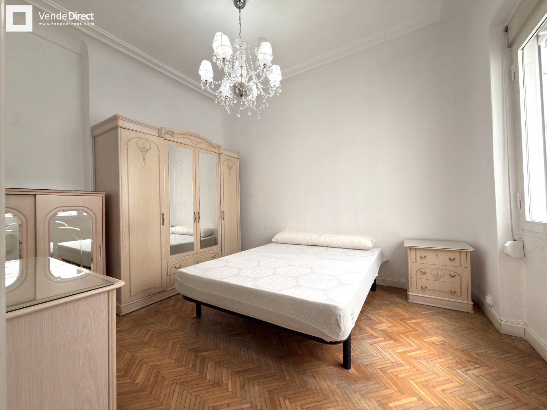 Bedroom of Flat to rent in  Madrid Capital  with Air Conditioner, Heating and Parquet flooring