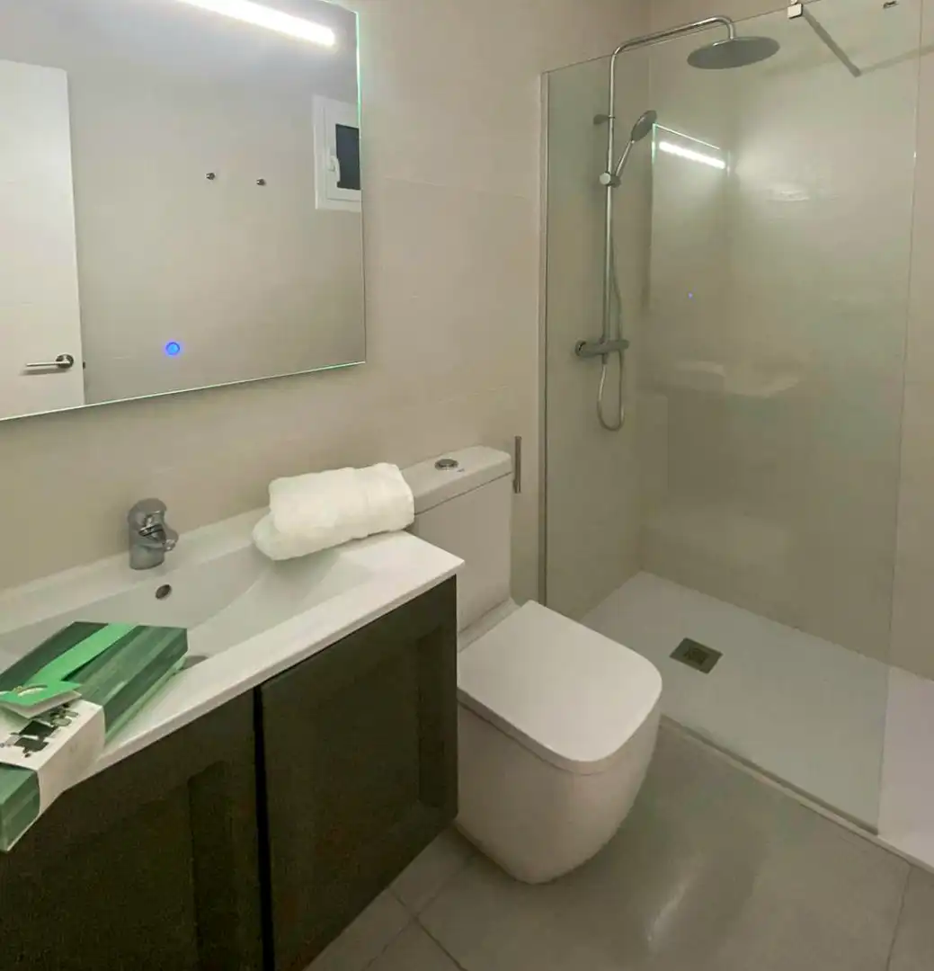 Badezimmer von Gebäude zum Verkauf in L'Escala mit Alarm