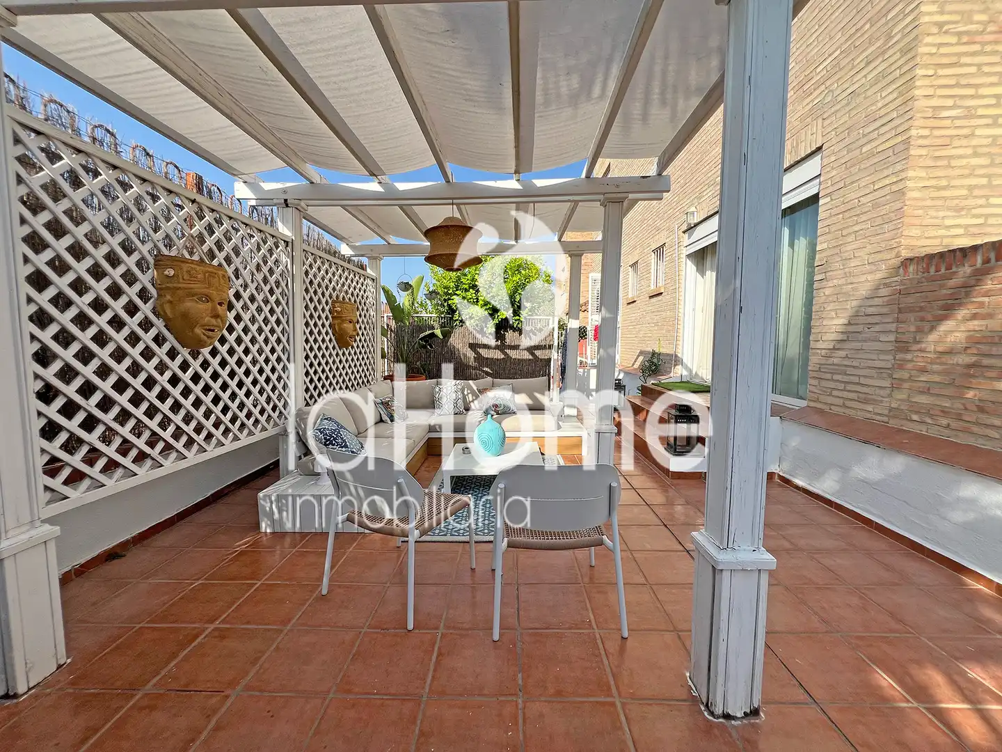Casa aparellada amb terrassa en venda a Mas Camarena, imagen 33
