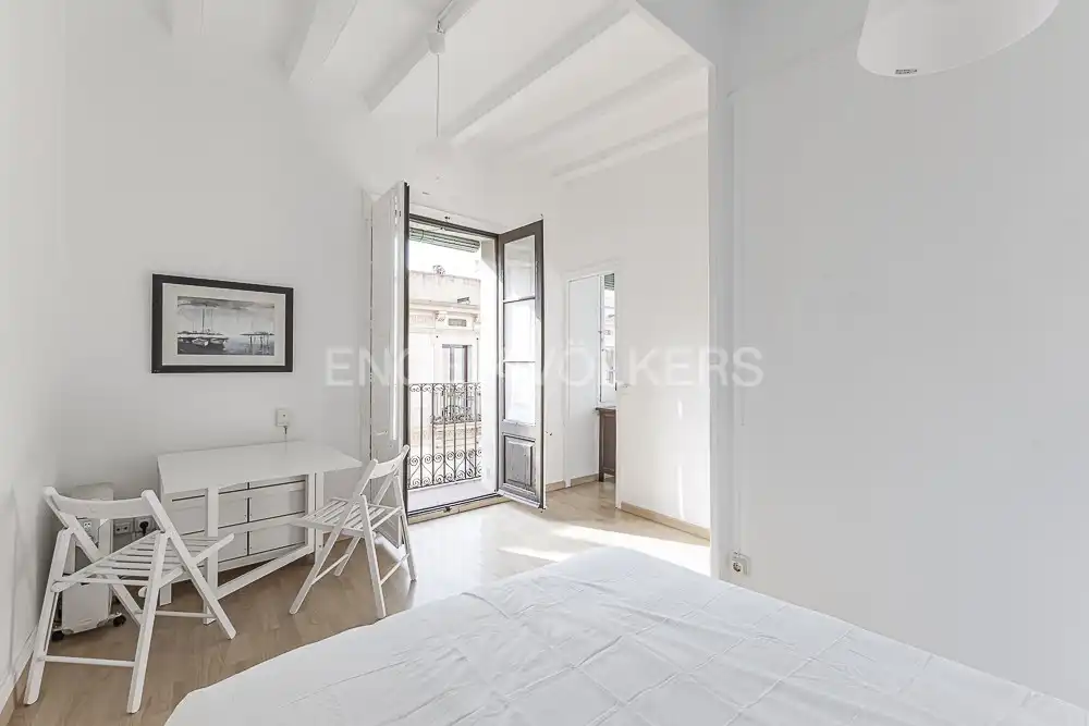 Schlafzimmer von Wohnung zur Miete in Barcelona mit Heizung, Parkett und Möbliert