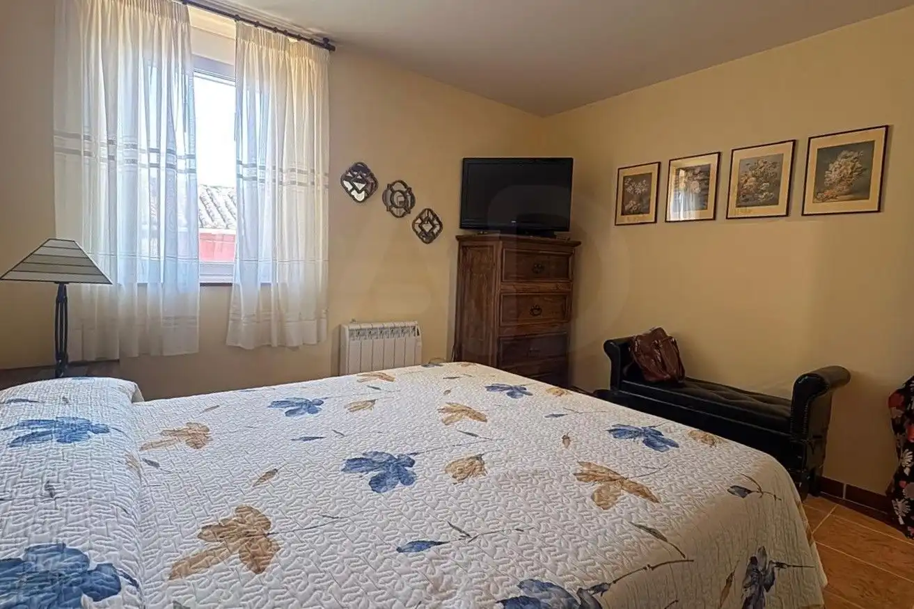 Habitación de Piso en venta en Valdefresno con Calefacción