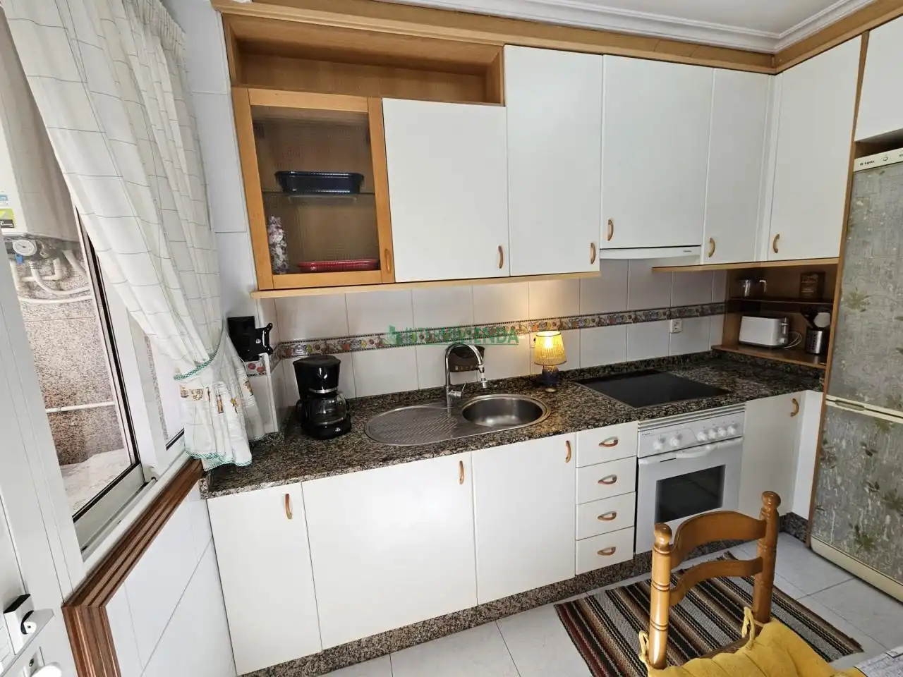 Cocina de Piso de alquiler en Vigo  con Calefacción, Parquet y Terraza