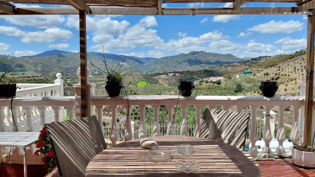 Terrassa de Finca rústica en venda en Vélez-Málaga amb Aire condicionat, Terrassa i Traster