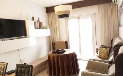 Living room of Flat to rent in  Granada Capital  with Terrace and Balcony