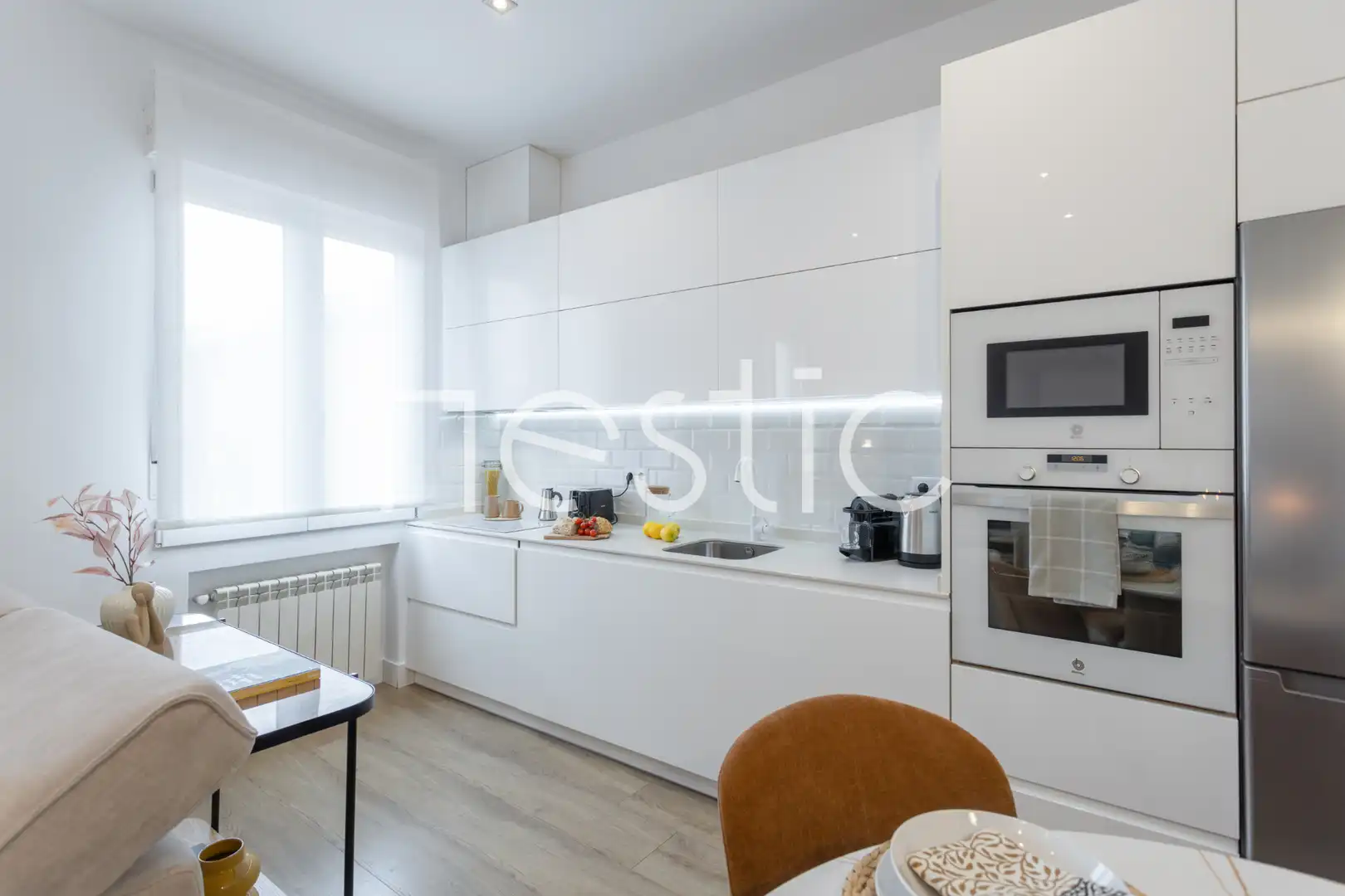 Cocina de Apartamento de alquiler en Madrid con Aire acondicionado, Calefacción y Amueblado