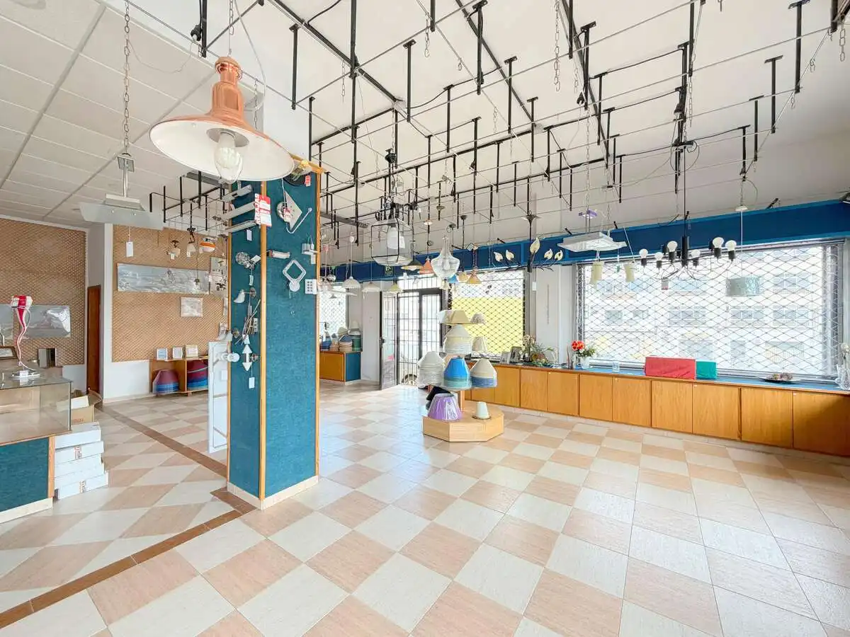 Commercial properties for sale in Arrecife  with Furnished