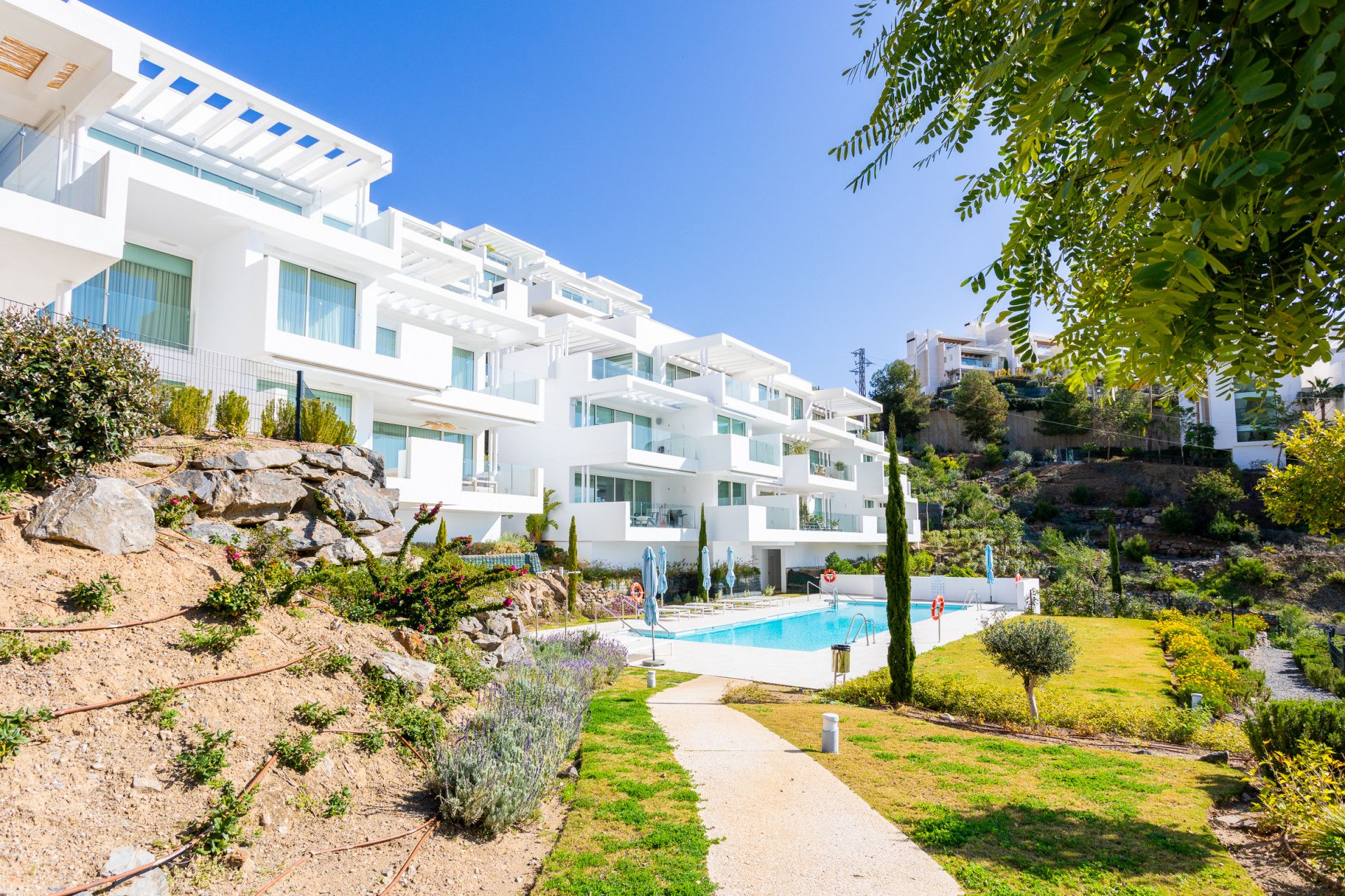 Vista exterior de Planta baixa en venda en Ojén amb Aire condicionat, Terrassa i Piscina