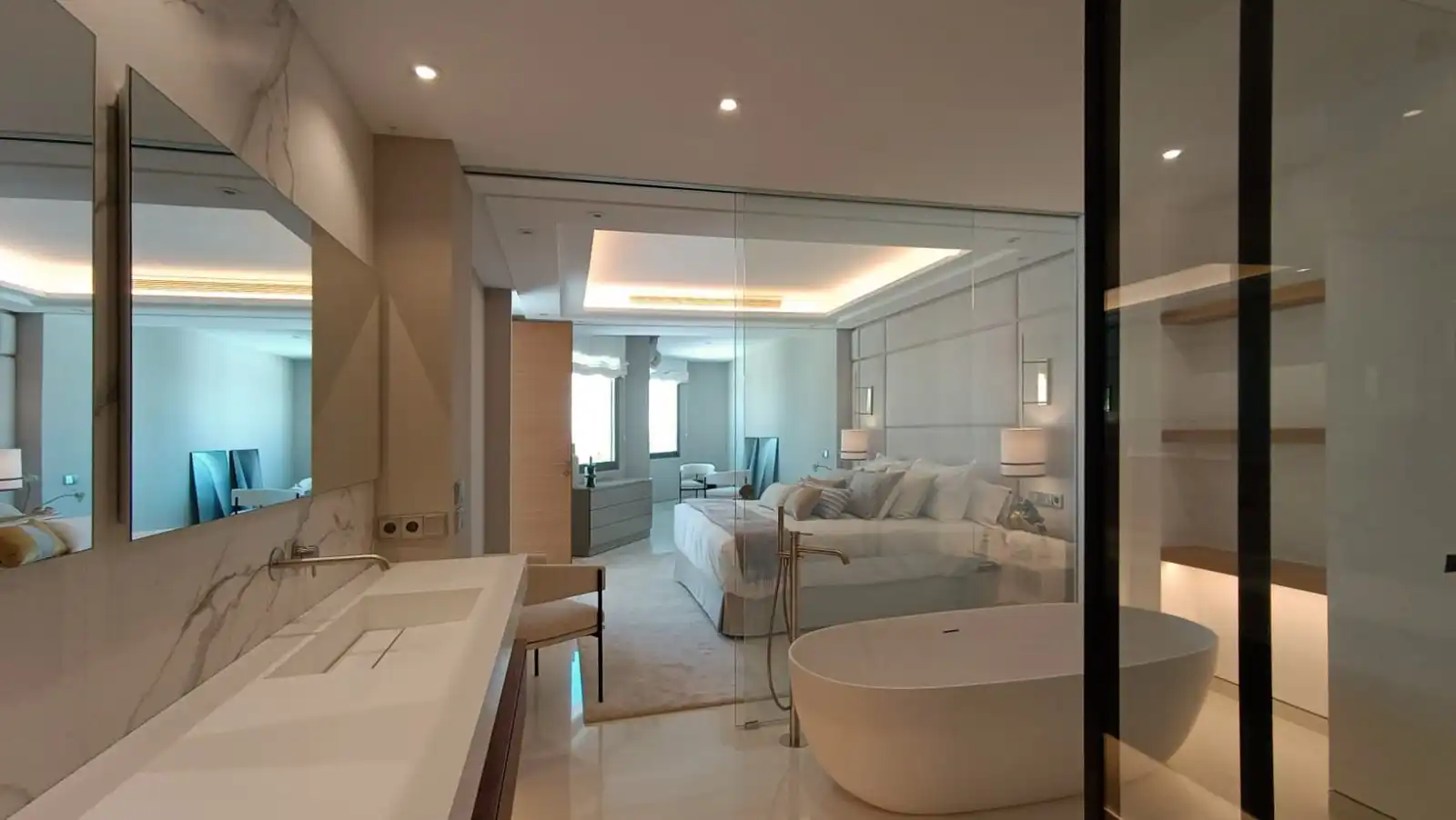 Baño de Apartamento en venta en Marbella con Aire acondicionado, Calefacción y Terraza