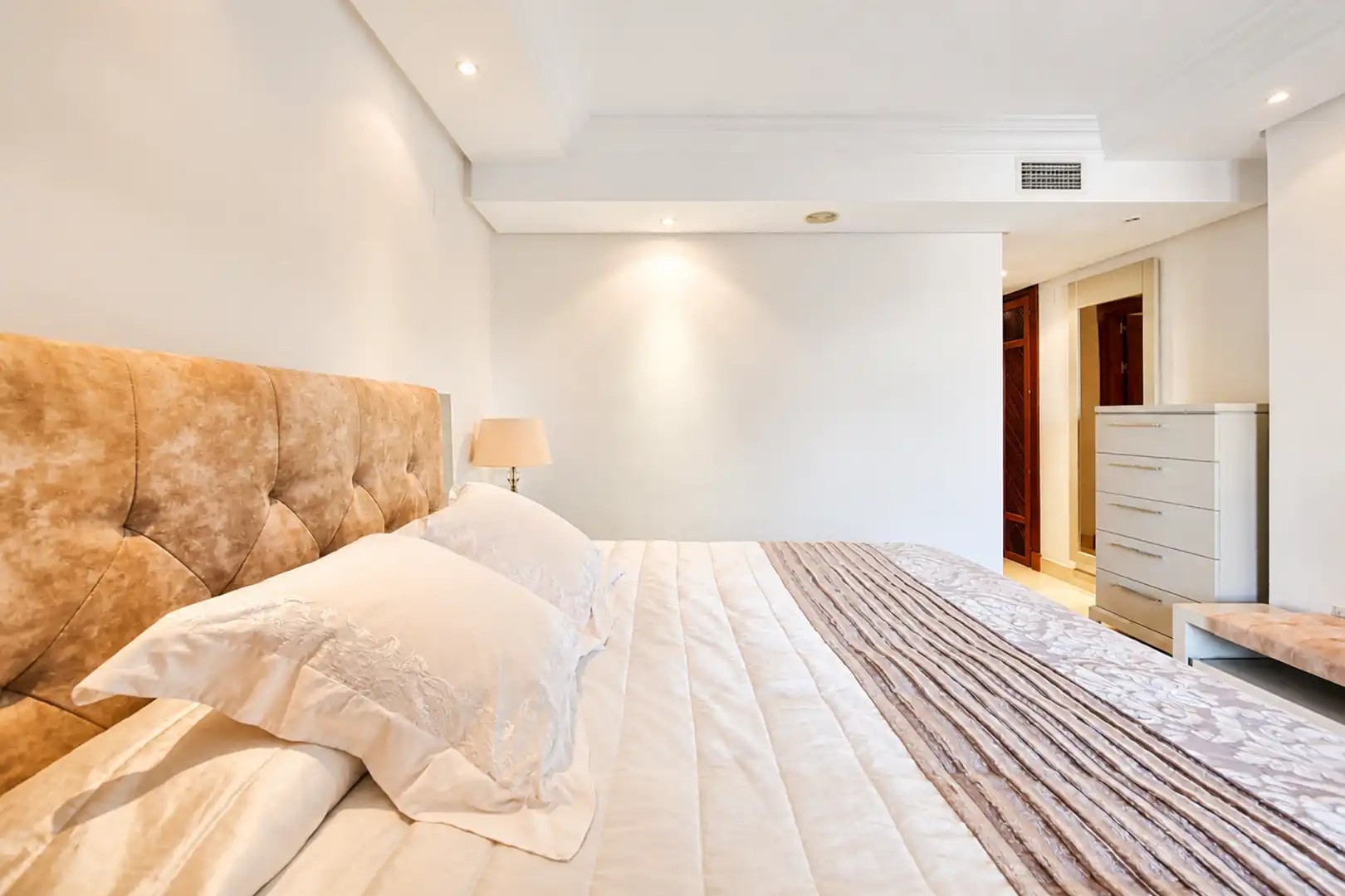 Apartment with pool for sale in Estepona Pueblo, imagen 30