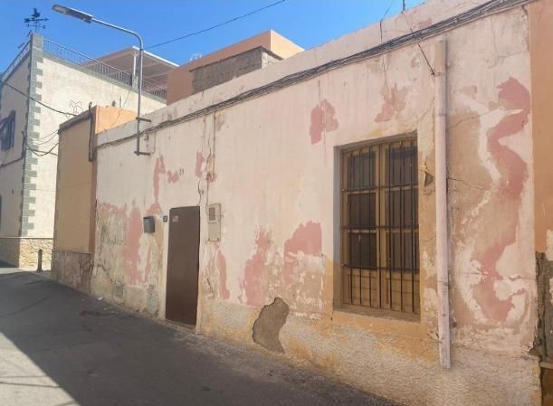 Casa o xalet en venda a  RIOJA, Pechina