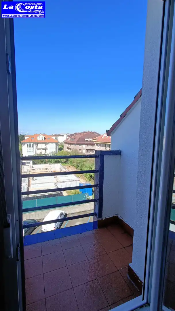 Terrassa de Dúplex en venda en Ribamontán al Mar amb Calefacció, Moblat i Forn