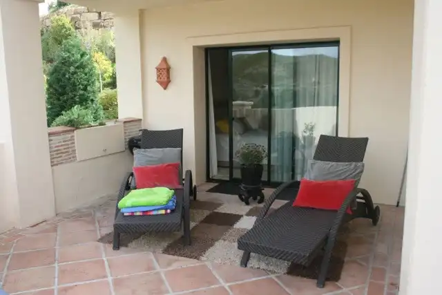 Apartamento con piscina en venta en Benahavís pueblo, imagen 17