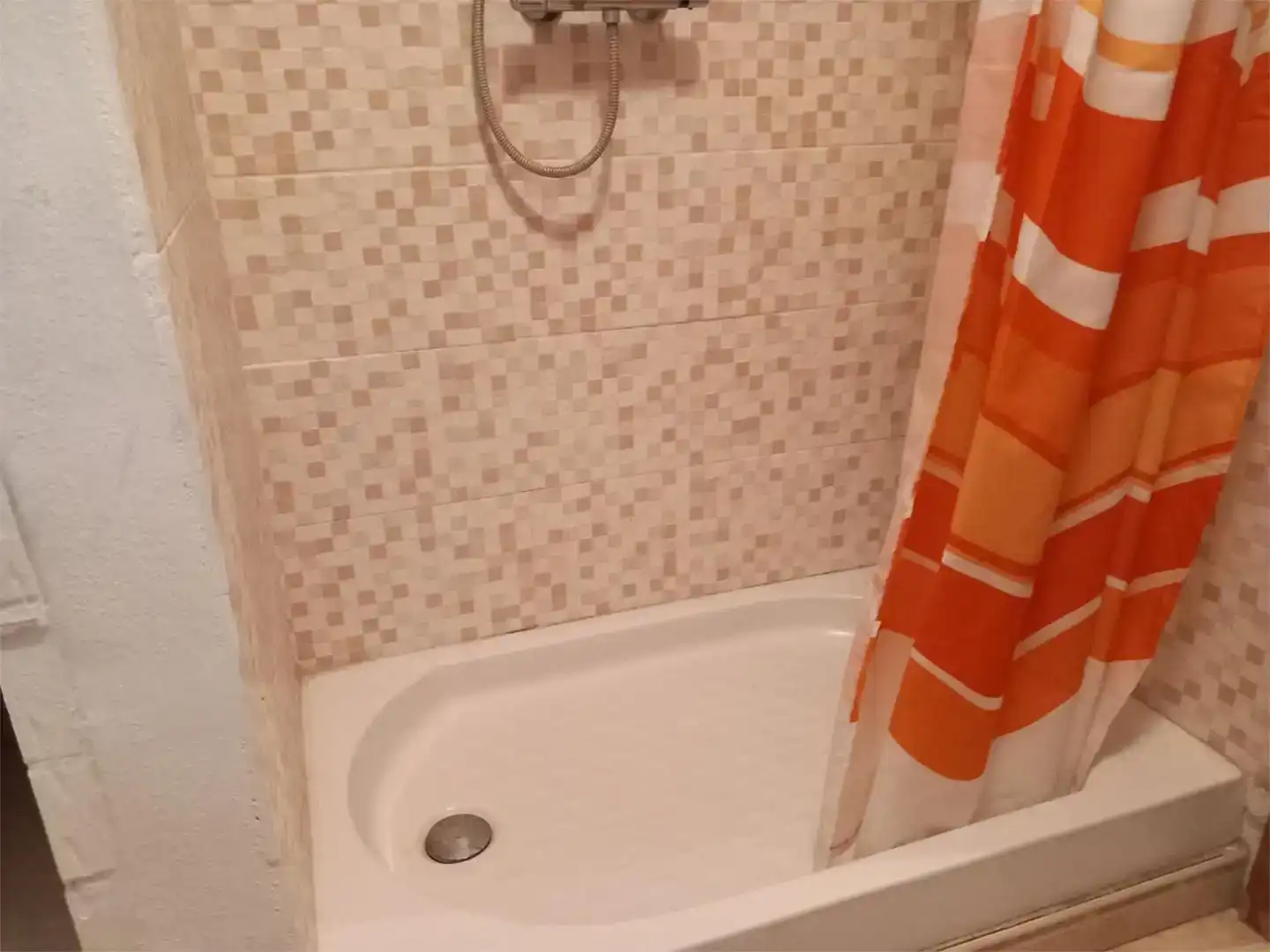 Baño de Piso en venta en Zújar con Aire acondicionado, Jardín privado y Trastero