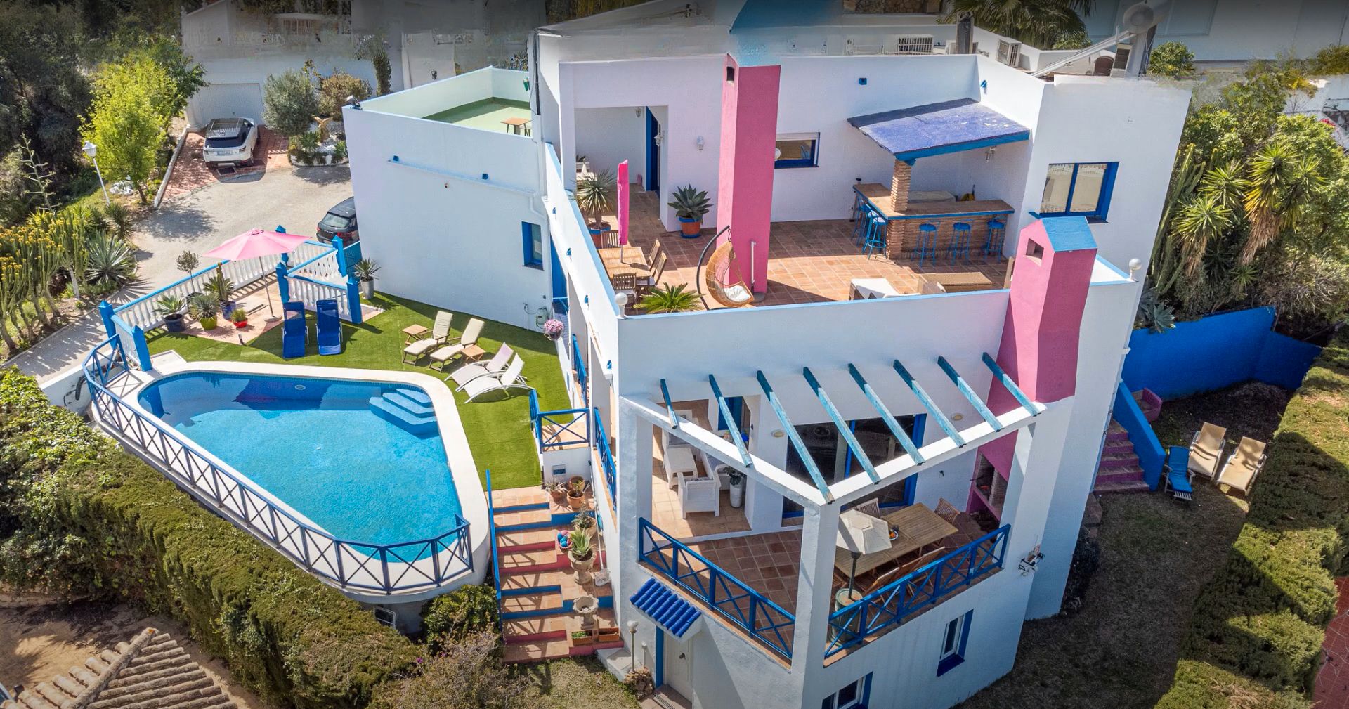 Vista exterior de Casa o xalet en venda en Mijas amb Aire condicionat, Calefacció i Jardí privat