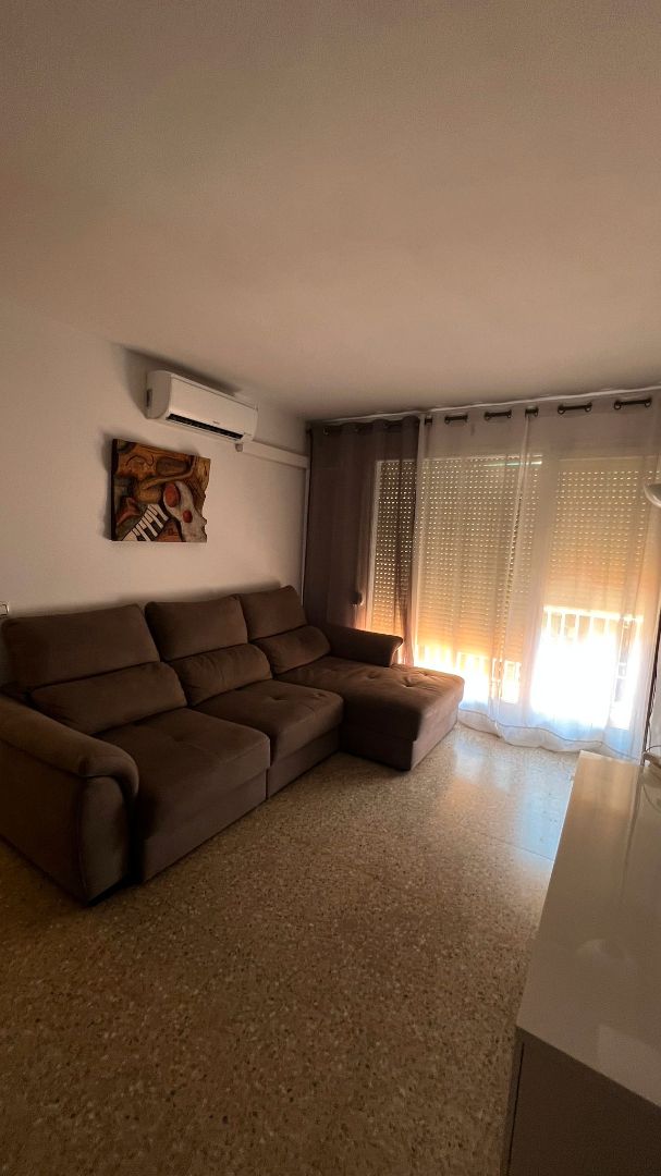 Sala d'estar de Pis en venda en Badalona amb Aire condicionat, Moblat i Forn