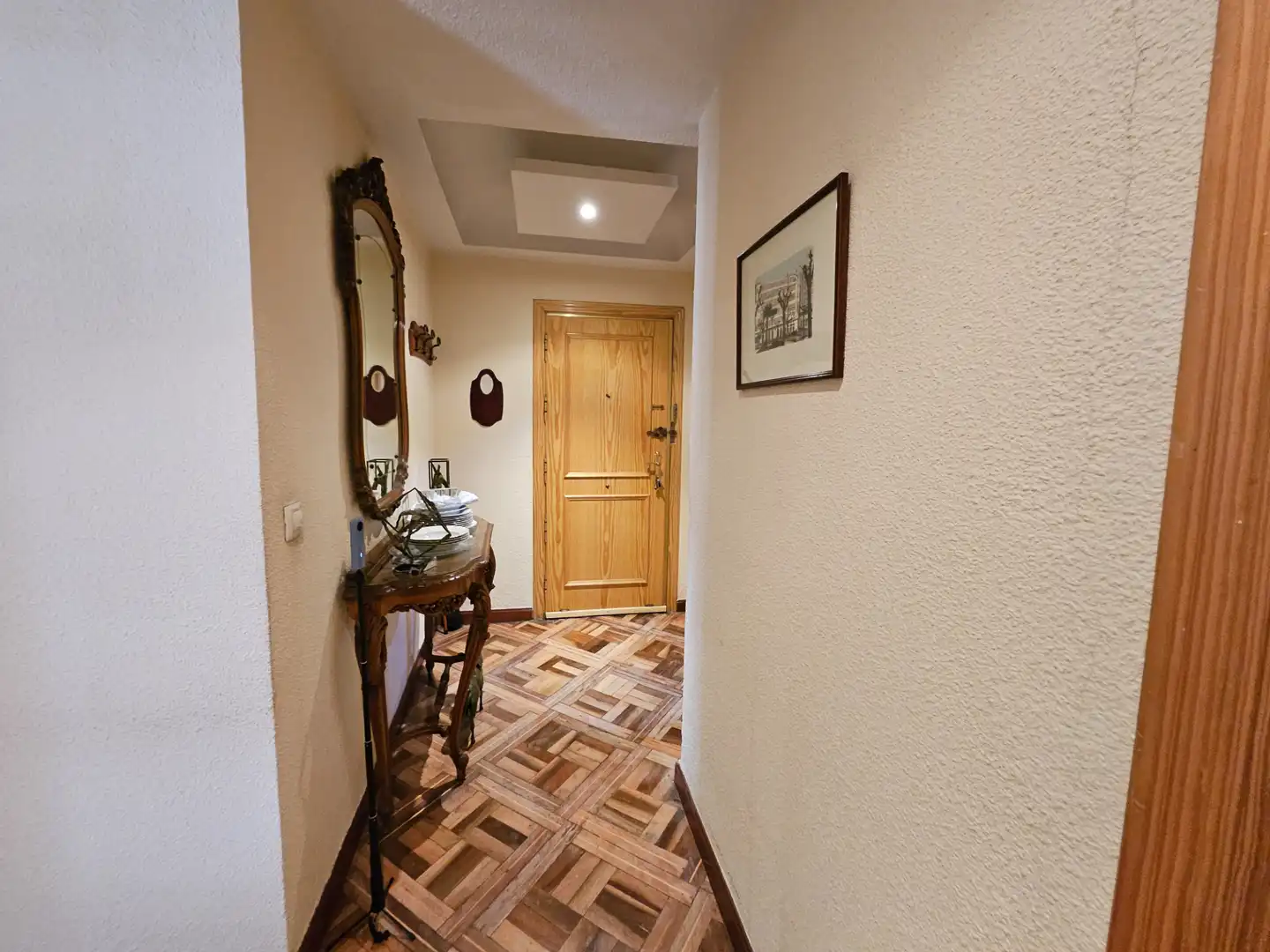 Flat for rent in Madrid  with Air Conditioner, Heating and Furnished