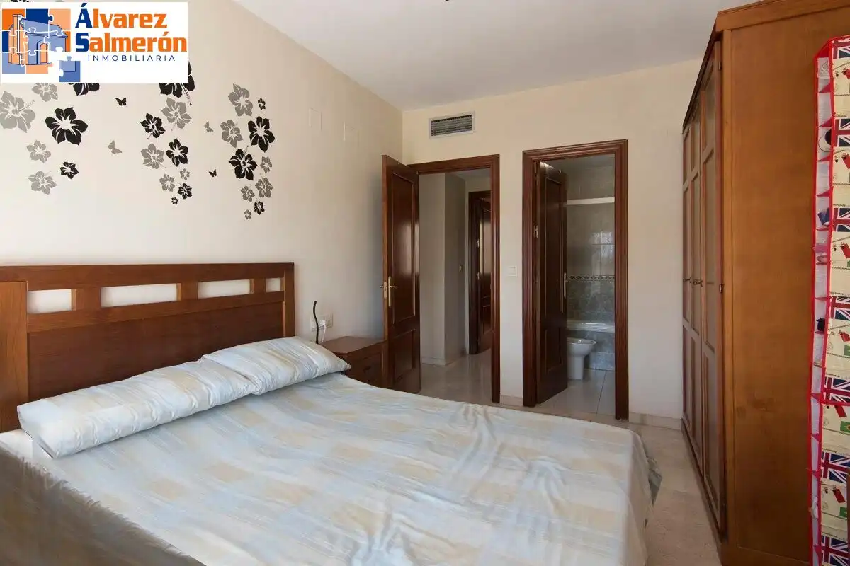 Bedroom of Flat for sale in Zaidín