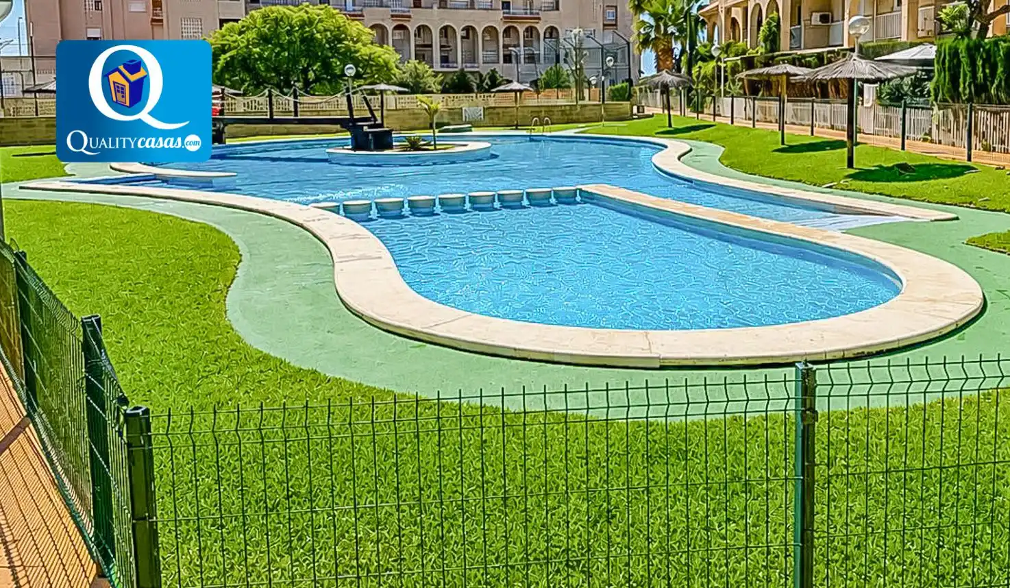 Piscina de Dúplex en venda en El Campello amb Aire condicionat, Terrassa i Traster