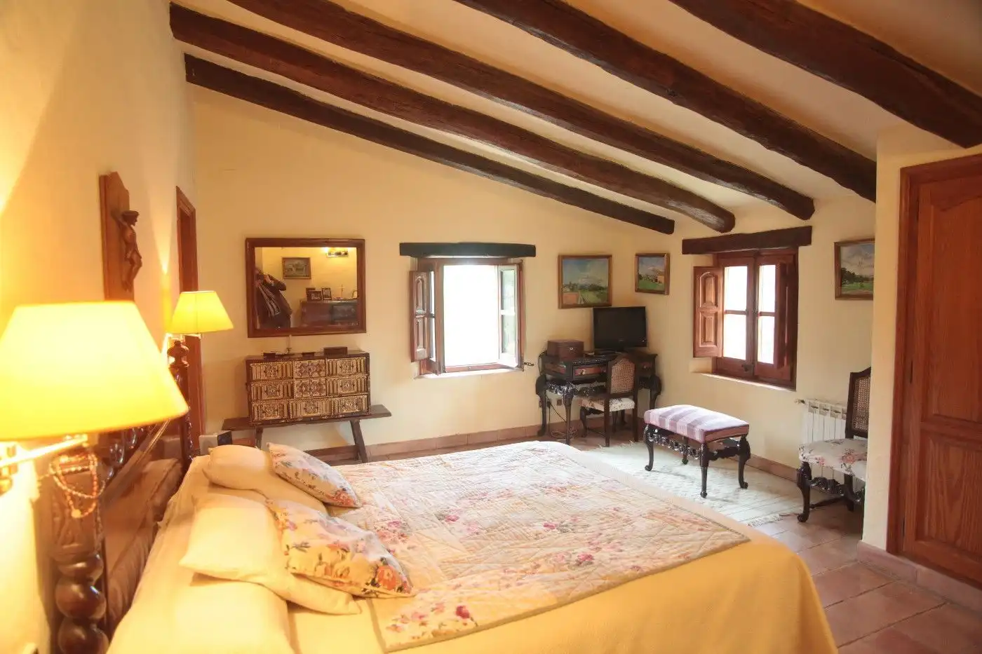 Schlafzimmer von Country house zum Verkauf in Santa Cristina d'Aro mit Terrasse, Abstellraum und Schwimmbad