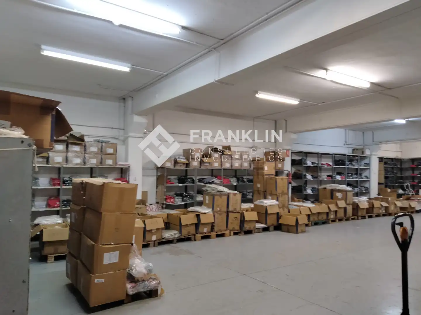 Nau industrial en venda en Pineda de Mar amb Alarma