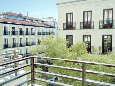 Apartment with lift to rent in Calle de Santa Feliciana