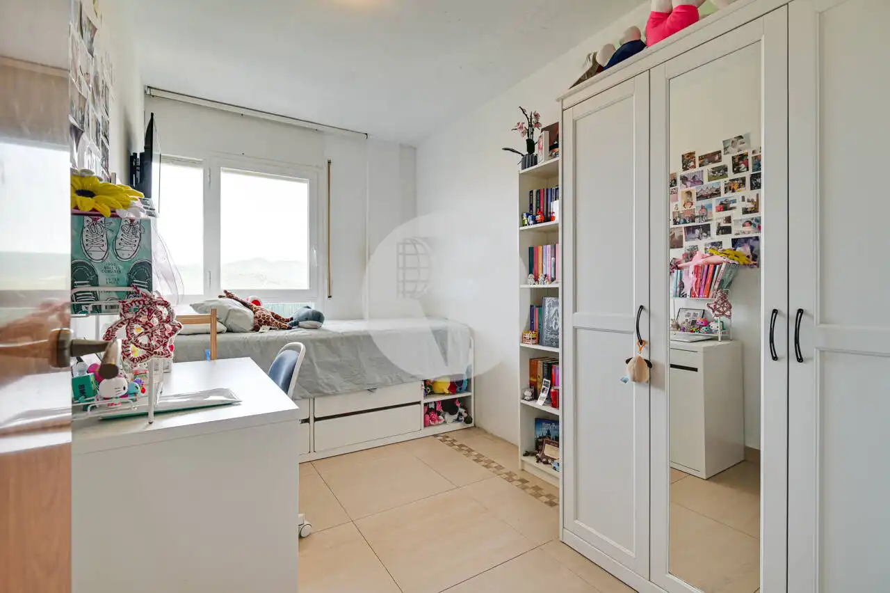 Bedroom of Attic for sale in Mollet del Vallès  with Air Conditioner, Heating and Balcony
