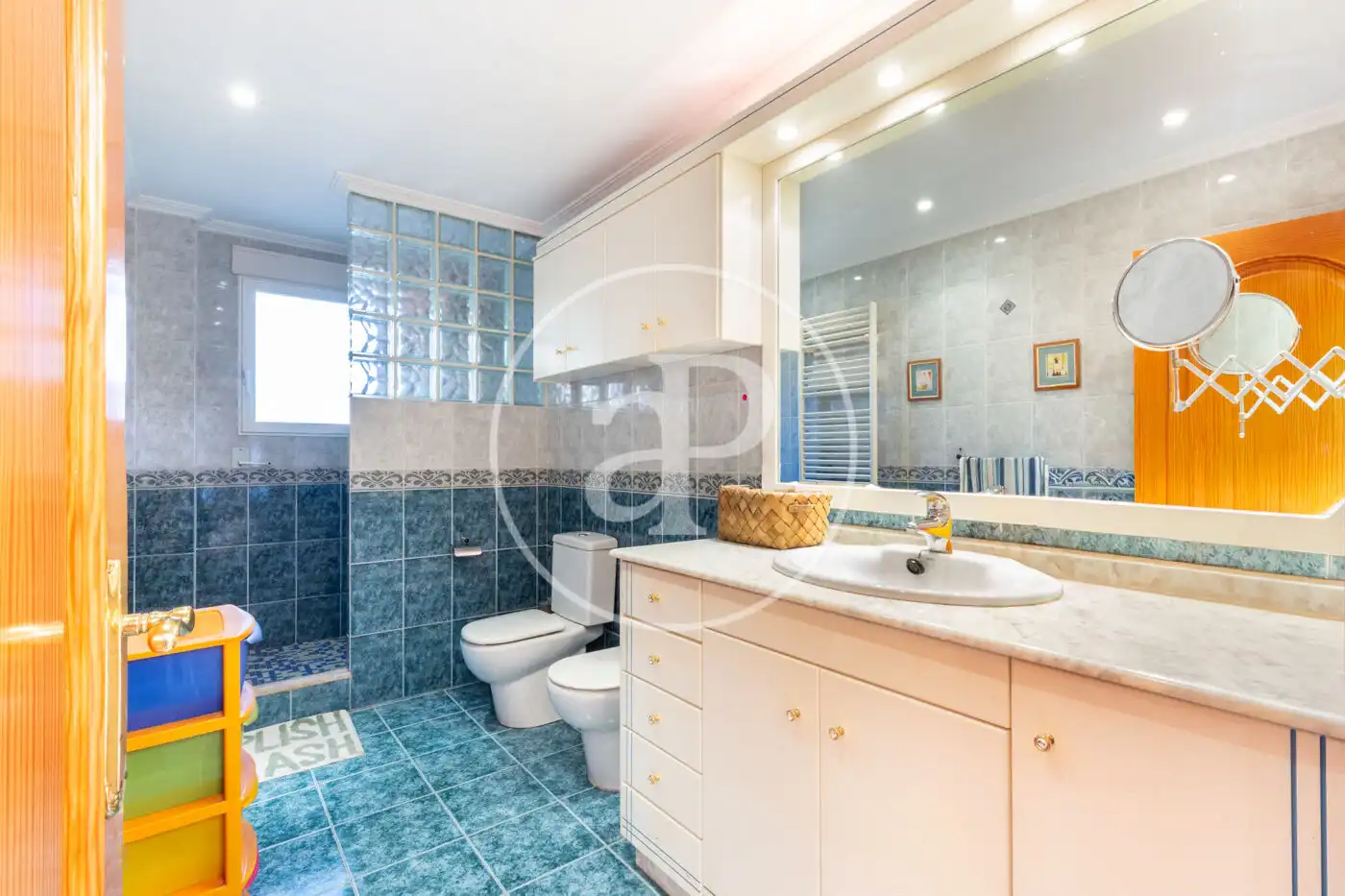 Bathroom of Houses for sale in Serra  with Air Conditioner, Heating and Private garden
