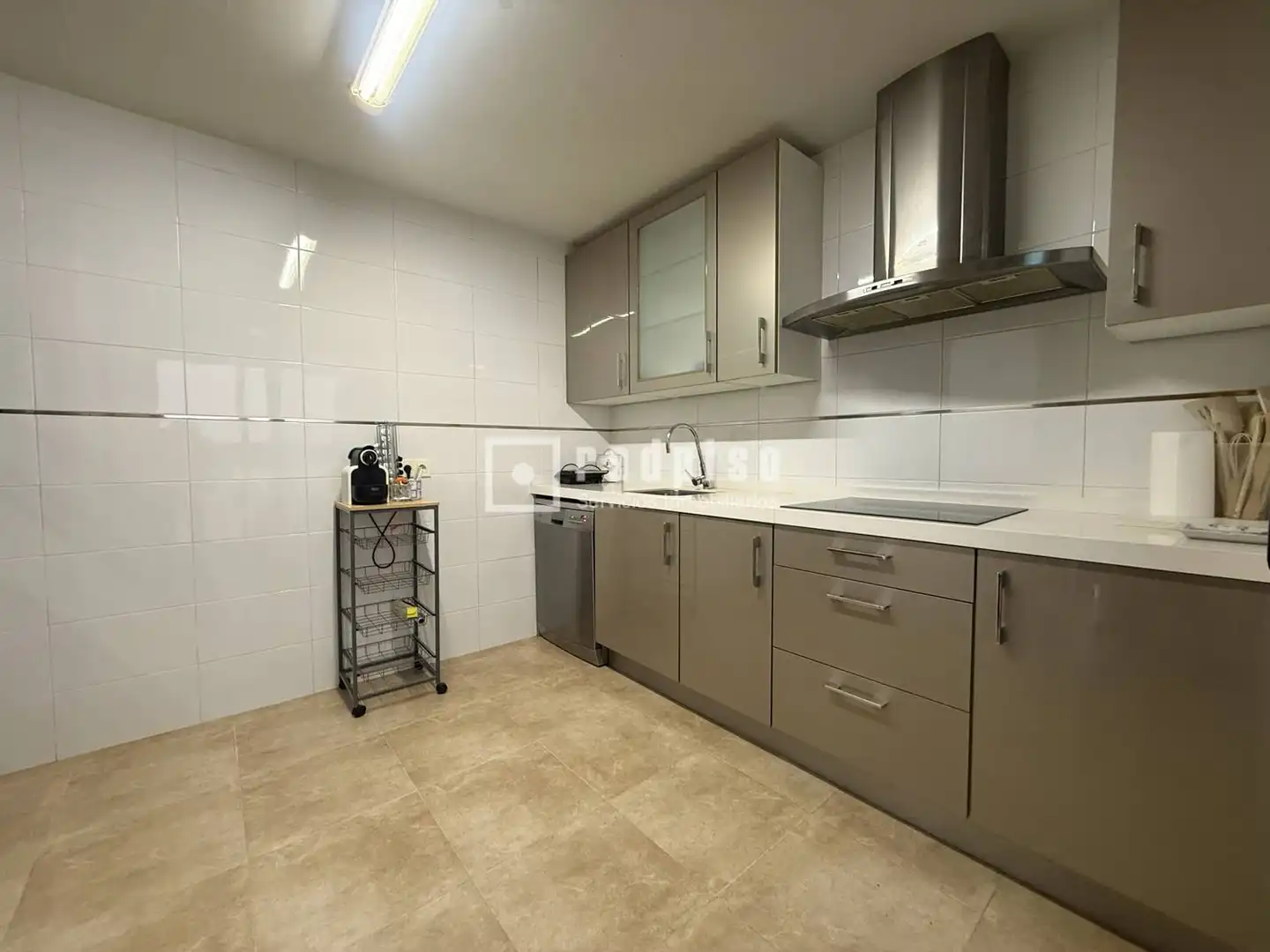 Cocina de Piso en venta en Madrid con Aire acondicionado, Calefacción y Jardín privado