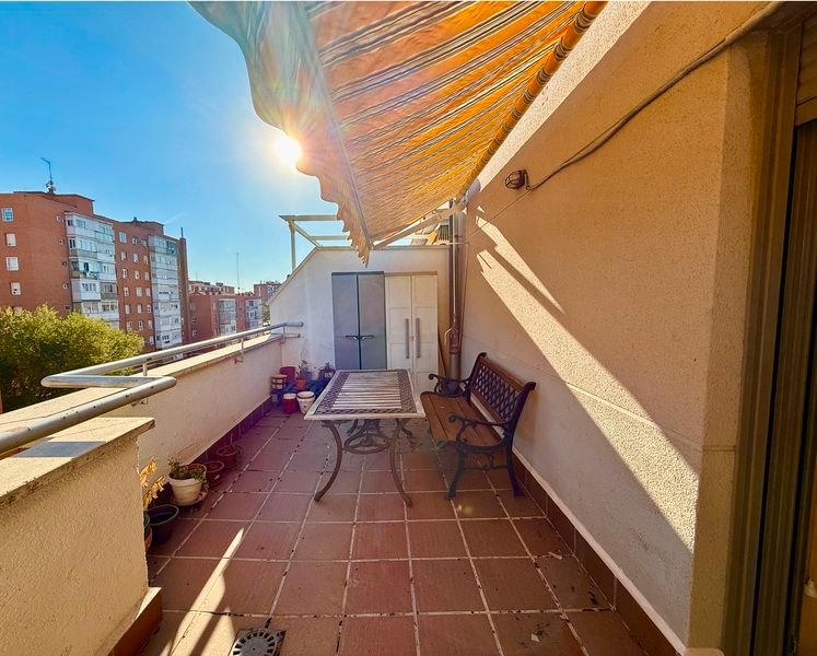 Terrace of Attic for sale in  Madrid Capital  with Air Conditioner, Heating and Terrace