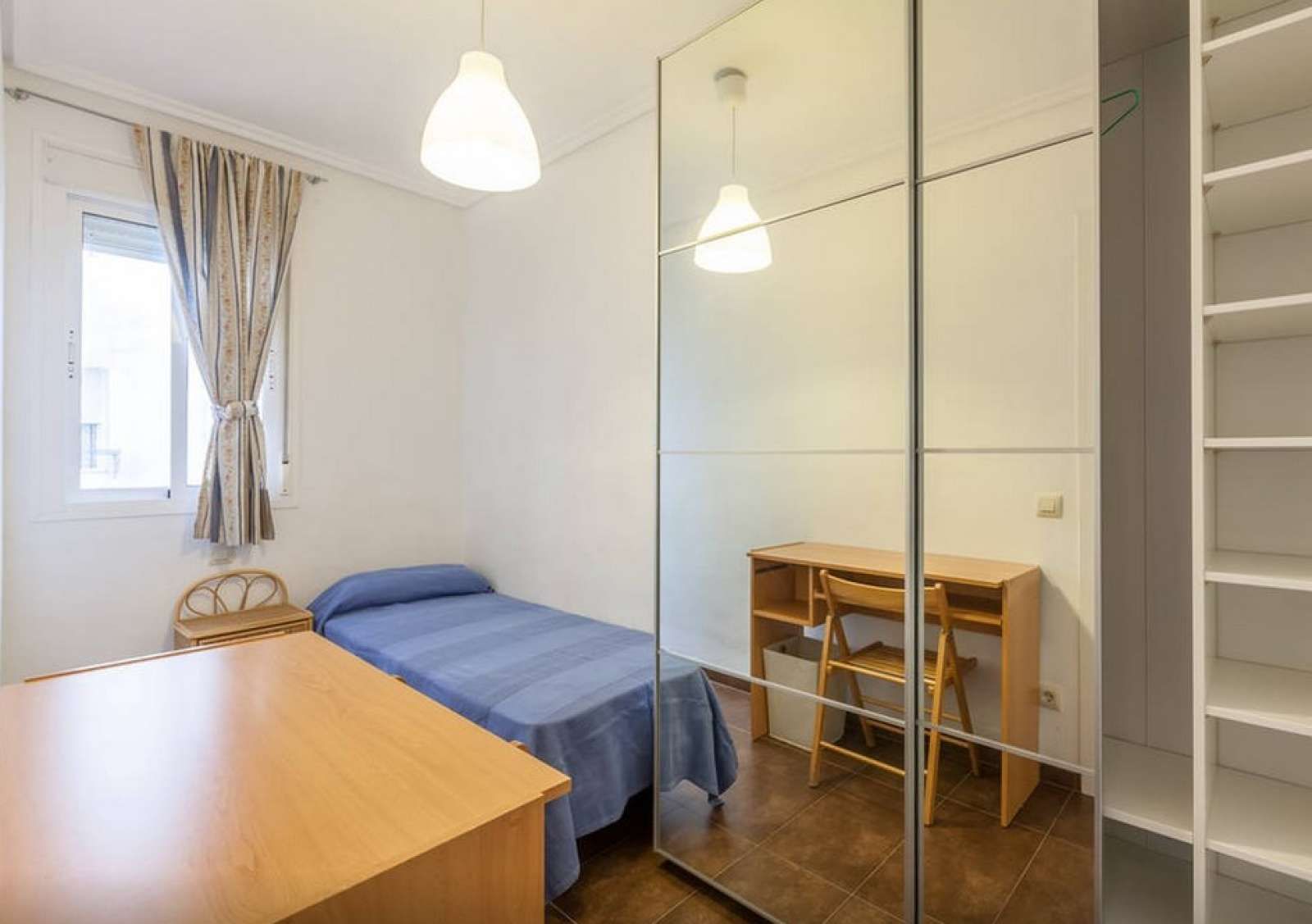Flat to share in El Plantinar – Avda. La Paz - El Juncal